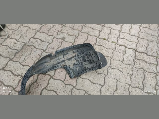 bontott HYUNDAI i10 Jobb első Dobbetét (Kerékjárati, Műanyag)