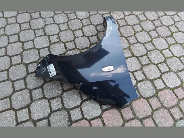 bontott HYUNDAI i10 Jobb első Sárvédő