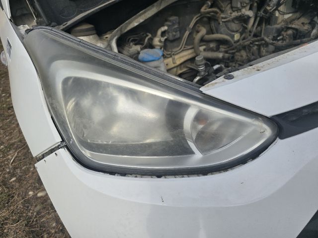 bontott HYUNDAI i10 Jobb Fényszóró