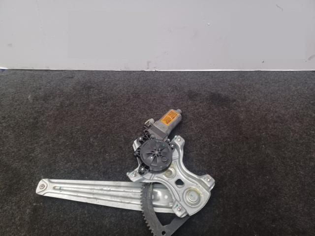 bontott HYUNDAI i10 Jobb hátsó Ablakemelő Szerkezet (Elektromos)