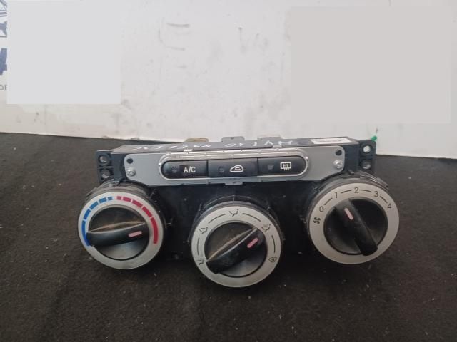 bontott HYUNDAI i10 Klíma Kapcsoló