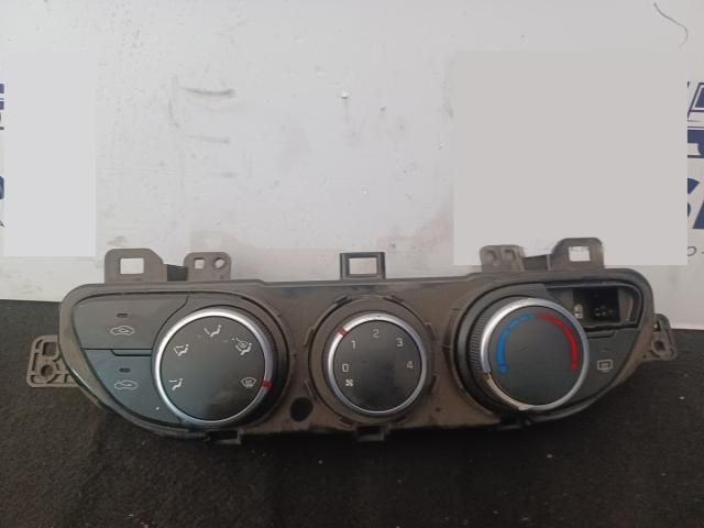 bontott HYUNDAI i10 Klíma Kapcsoló