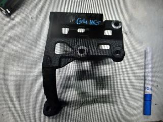 bontott HYUNDAI i10 Klímakompresszor Tartó Bak