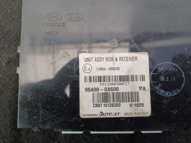 bontott HYUNDAI i10 Komfort Elektronika