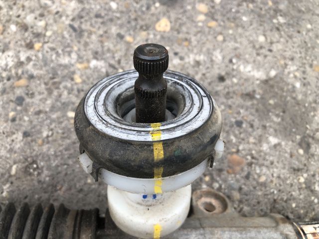 bontott HYUNDAI i10 Kormánymű Nem szervós