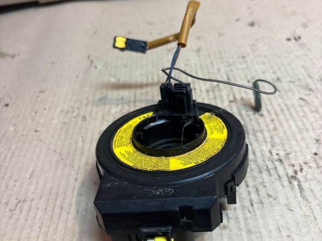 bontott HYUNDAI i10 Légzsák Átvezető Szalagkábel