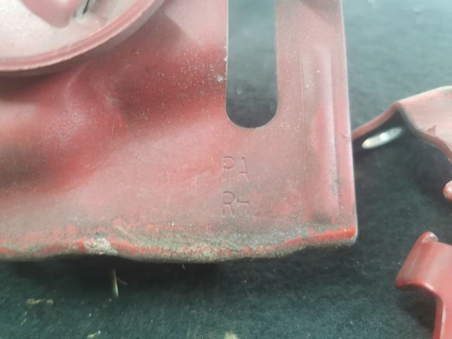 bontott HYUNDAI i10 Motorháztető Zsanér Pár