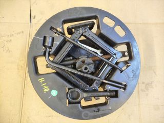 bontott HYUNDAI i10 Pótkerék Szerszámtartó