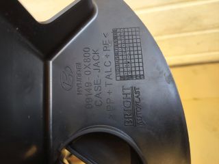 bontott HYUNDAI i10 Pótkerék Szerszámtartó