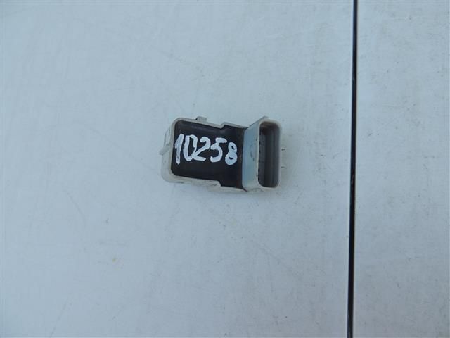 bontott HYUNDAI i10 Tolatóradar Fej