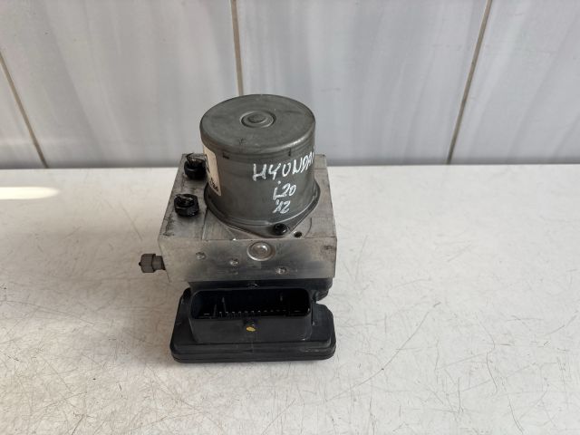 bontott HYUNDAI i20 ABS Kocka