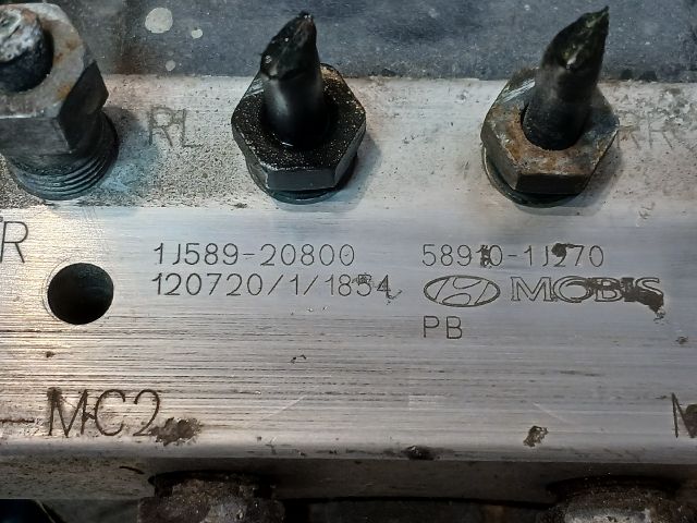 bontott HYUNDAI i20 ABS Kocka