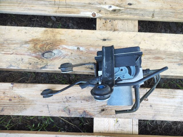 bontott HYUNDAI i20 ABS Kocka