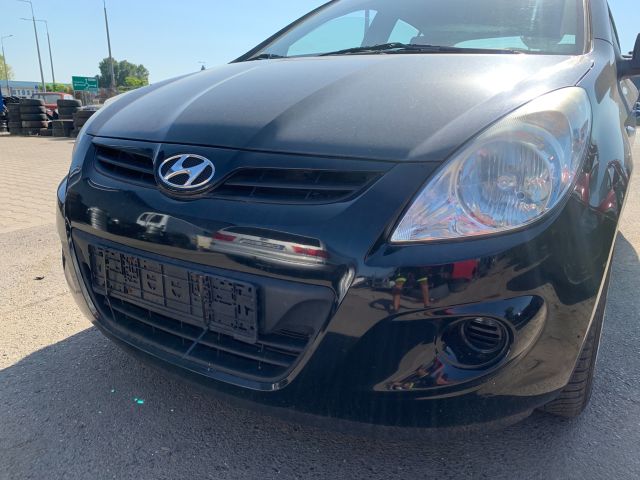 bontott HYUNDAI i20 Bal első Csonkállvány Kerékaggyal