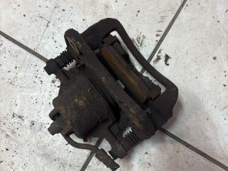 bontott HYUNDAI i20 Bal első Féknyereg Munkahengerrel