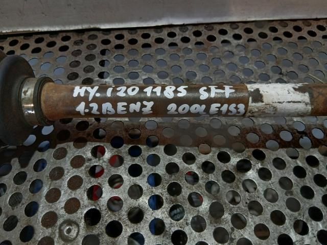 bontott HYUNDAI i20 Bal Féltengely