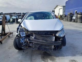 bontott HYUNDAI i20 Bal Féltengely