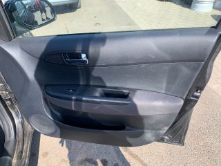 bontott HYUNDAI i20 Első Bölcső