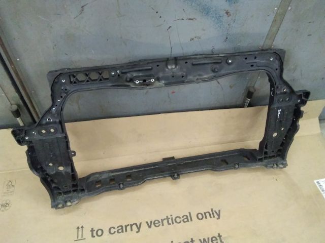 bontott HYUNDAI i20 Homlokfal (Üres lemez)