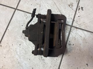 bontott HYUNDAI i20 Jobb első Féknyereg Munkahengerrel