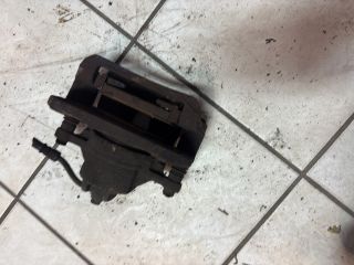 bontott HYUNDAI i20 Jobb első Féknyereg Munkahengerrel