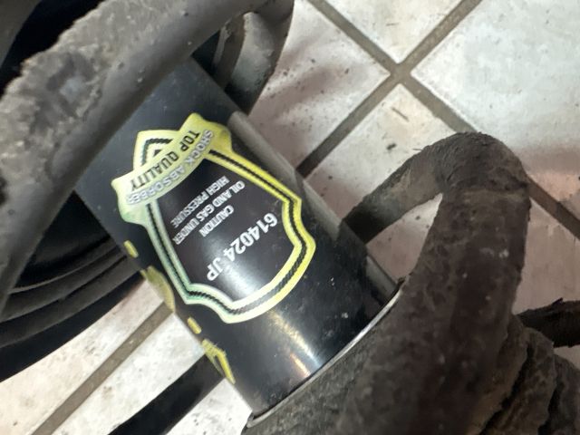 bontott HYUNDAI i20 Jobb első Gólyaláb (Lengécsillapító, Rugó)