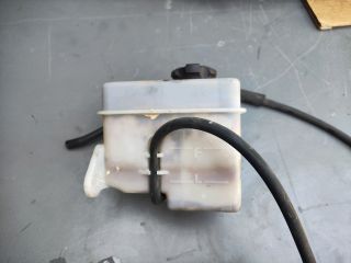 bontott HYUNDAI i20 Kiegyenlítő Tartály