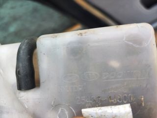 bontott HYUNDAI i20 Kiegyenlítő Tartály