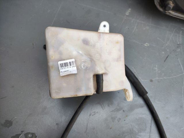 bontott HYUNDAI i20 Kiegyenlítő Tartály