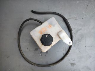 bontott HYUNDAI i20 Kiegyenlítő Tartály