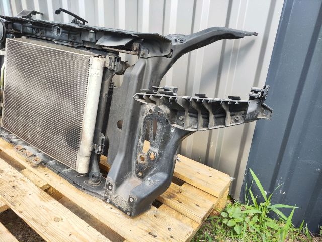 bontott HYUNDAI i20 Komplett Homlokfal (Részeivel)