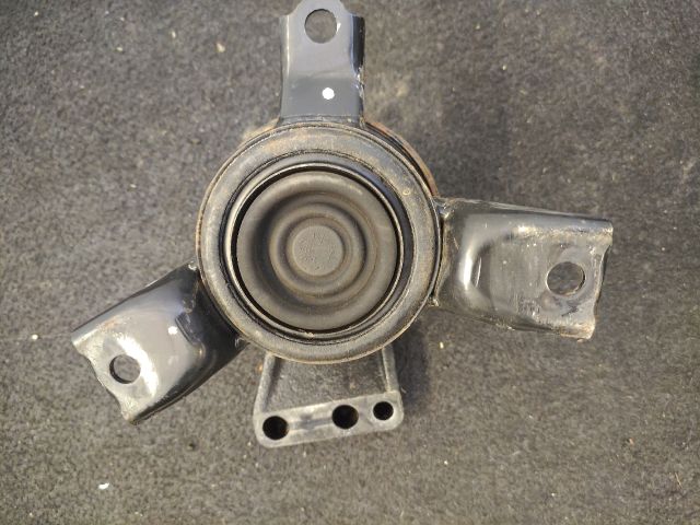 bontott HYUNDAI i20 Motor Tartó Bak (Fém)