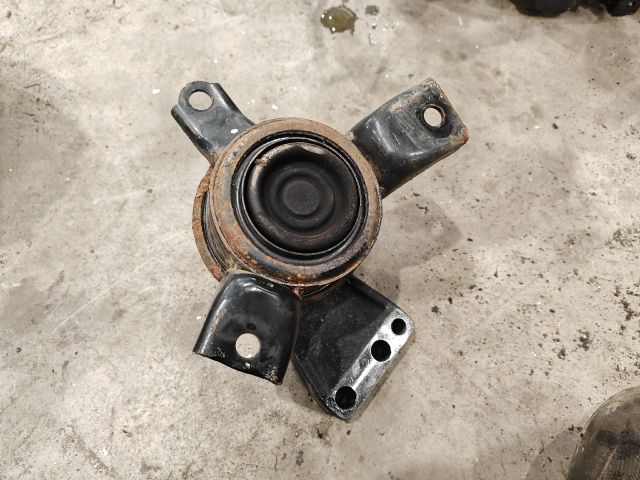 bontott HYUNDAI i20 Motor Tartó Bak Jobb