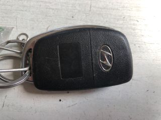 bontott HYUNDAI i20 Motorvezérlő