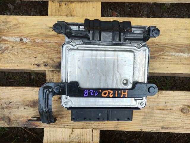 bontott HYUNDAI i20 Motorvezérlő