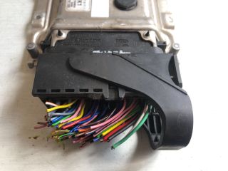 bontott HYUNDAI i20 Motorvezérlő