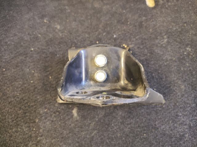 bontott HYUNDAI i20 Váltó Tartó Bak (Pozíciófüggetlen)