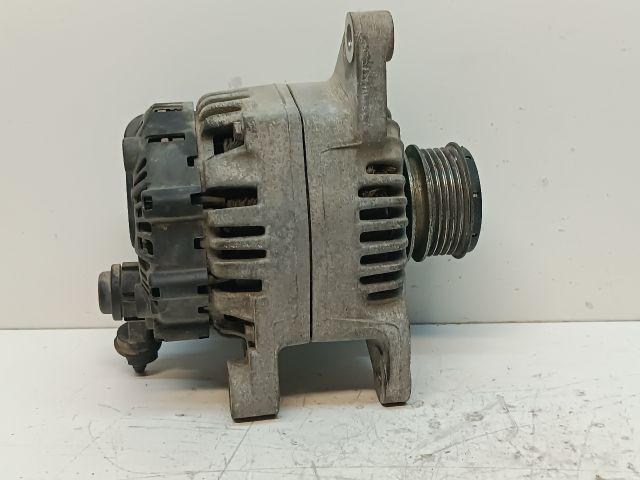 bontott HYUNDAI i20 Generátor