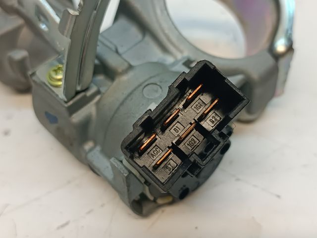 bontott HYUNDAI i20 Immobilizer Elektronika