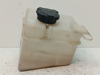 bontott HYUNDAI i20 Kiegyenlítő Tartály