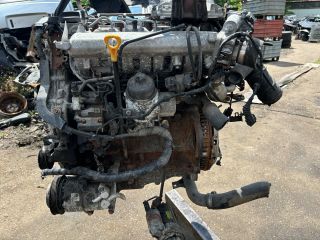 bontott HYUNDAI i20 Komplett Motor (Segédberendezésekkel)