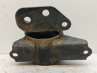 bontott HYUNDAI i20 Motor Tartó Bak Jobb