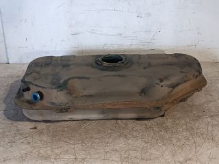 bontott HYUNDAI i20 Tank