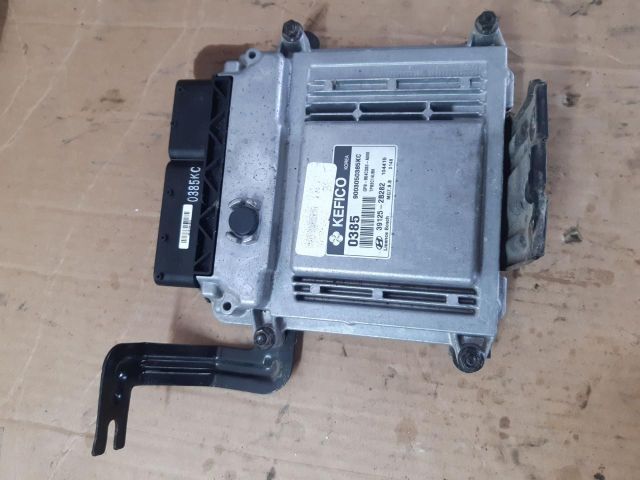 bontott HYUNDAI i20 Motorvezérlő