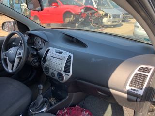 bontott HYUNDAI i20 Ablakmosó Tartály