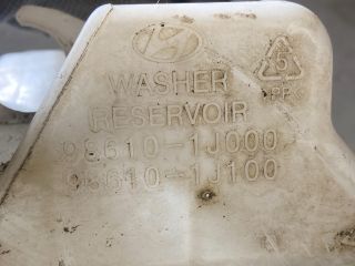 bontott HYUNDAI i20 Ablakmosó Tartály