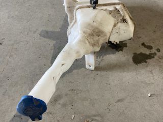 bontott HYUNDAI i20 Ablakmosó Tartály