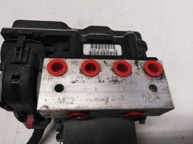 bontott HYUNDAI i20 ABS Kocka