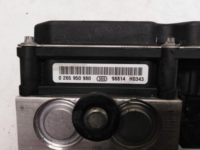 bontott HYUNDAI i20 ABS Kocka