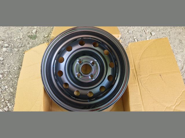 bontott HYUNDAI i20 Acélfelni (1 db)